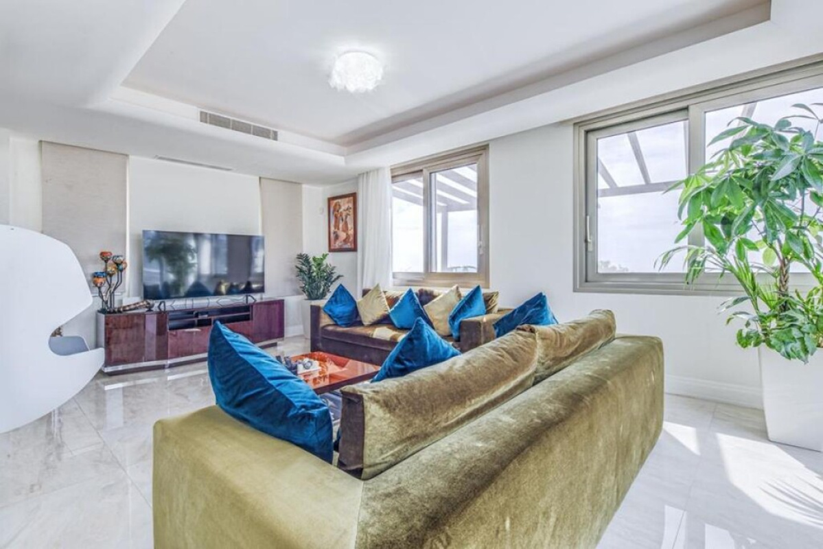 5 bedrooms Villa in Limassol, Cyprus No. 159197