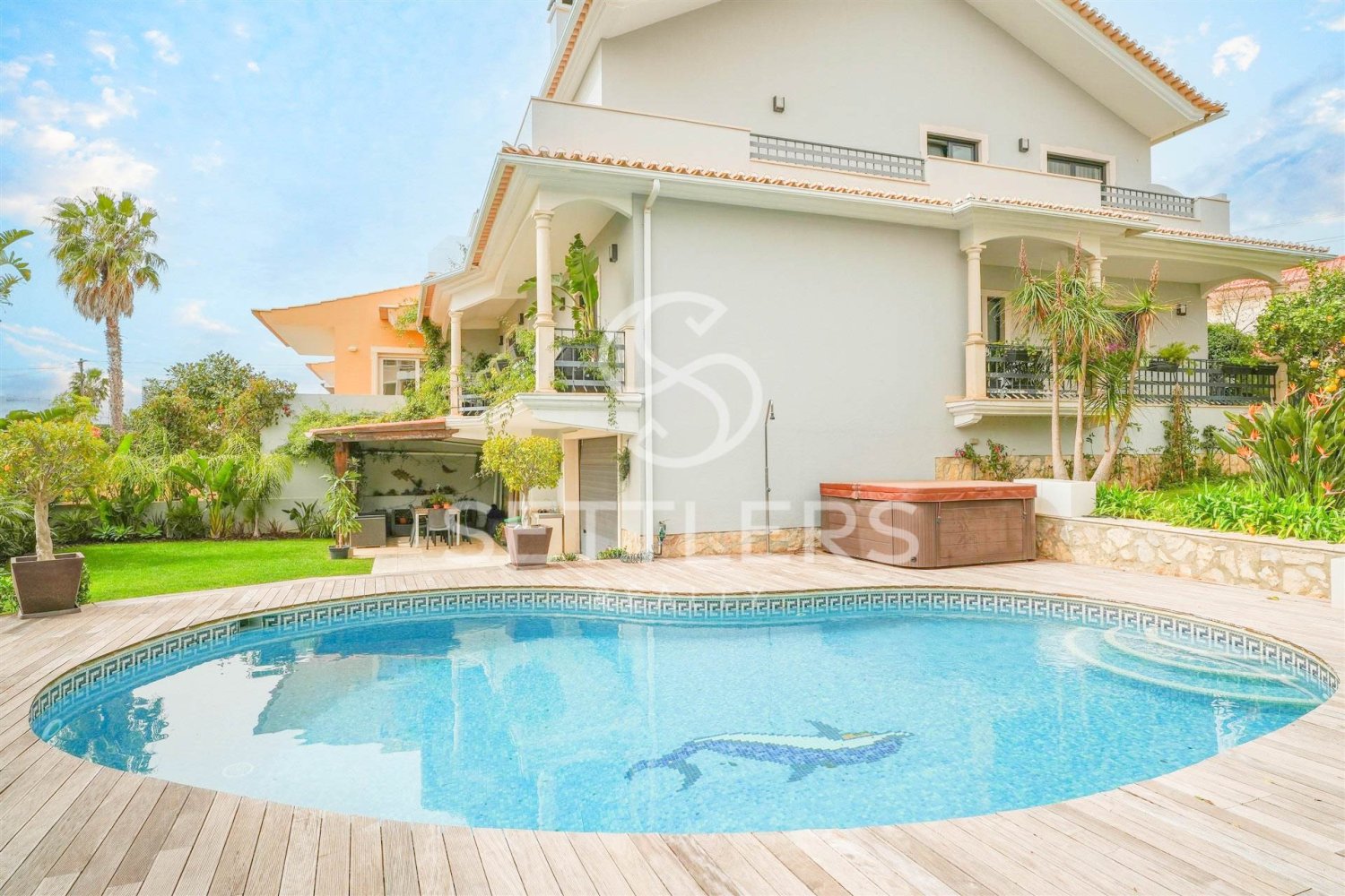 5 bedrooms Villa in Cascais, Portugal No. 332905