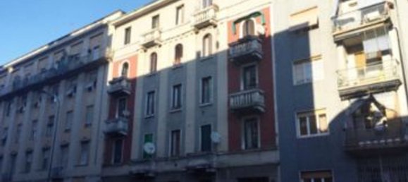 2 rooms Apartment in Milan, Italy No. 246091 3