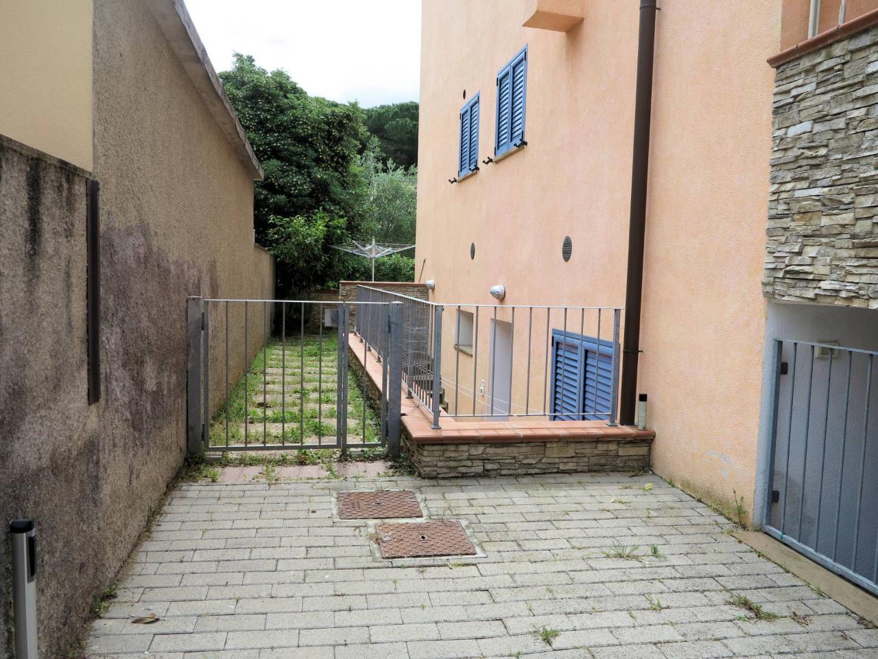 6 rooms House in Follonica, Italy No. 156684