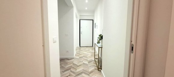 2 rooms Apartment in Rome, Italy No. 14749 18