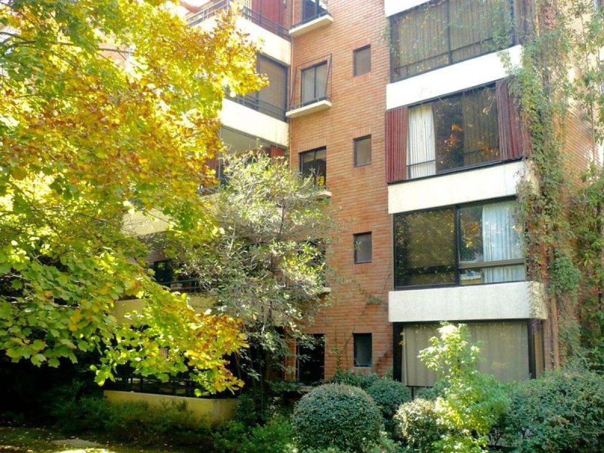 4 bedrooms Apartment in Santiago, Chile No. 2253