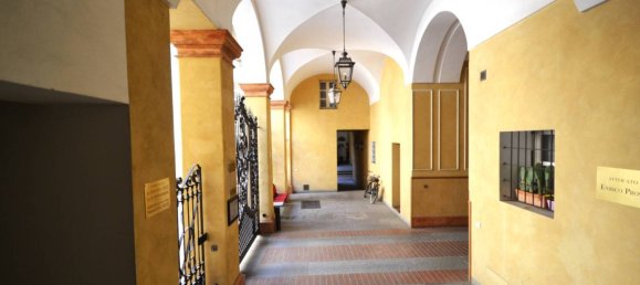 Квартира с 2 спальнями в Парма, Италия № 381300 17