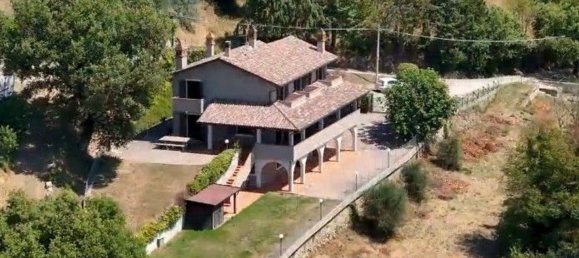 10 rooms Villa in Passignano sul Trasimeno, Italy No. 55667 22