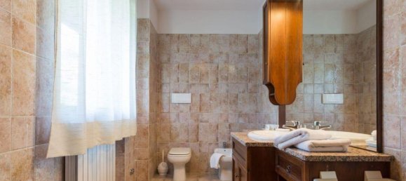 10 rooms Villa in Passignano sul Trasimeno, Italy No. 55667 14