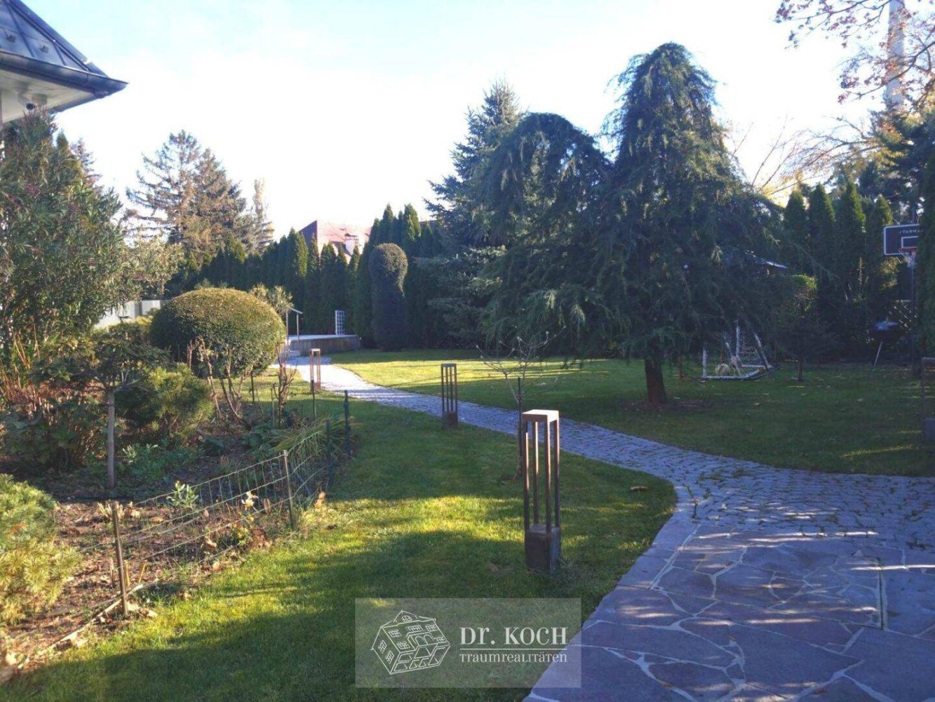 Дом с 7 комнатами в Вена, Австрия № 156407