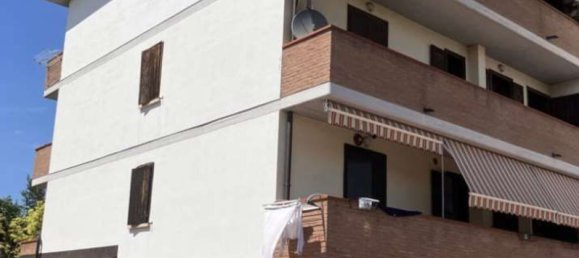 5-salle Appartement à Reggio Emilia, Italy No. 95132 9