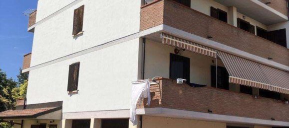 5-salle Appartement à Reggio Emilia, Italy No. 95132 2