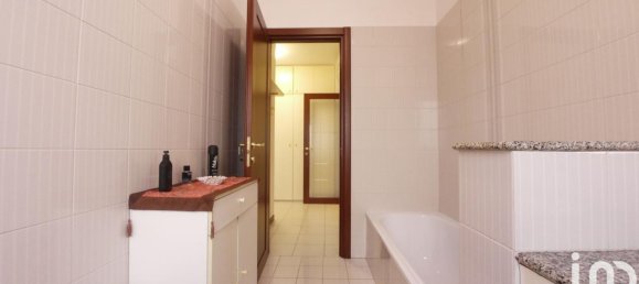 4 rooms Apartment in Ancona, Italy No. 127109 14