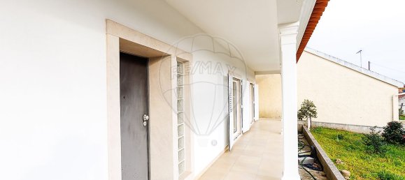 3 bedrooms House in Ourem, Portugal No. 18192 30