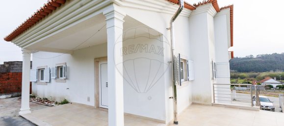 3 bedrooms House in Ourem, Portugal No. 18192 3