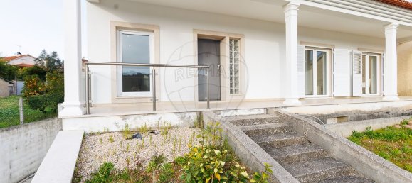 3 bedrooms House in Ourem, Portugal No. 18192 4