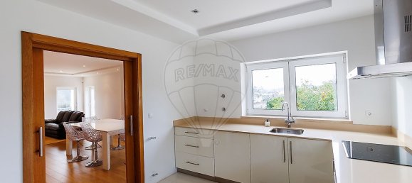 3 bedrooms House in Ourem, Portugal No. 18192 12