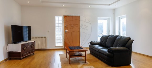 3 bedrooms House in Ourem, Portugal No. 18192 10