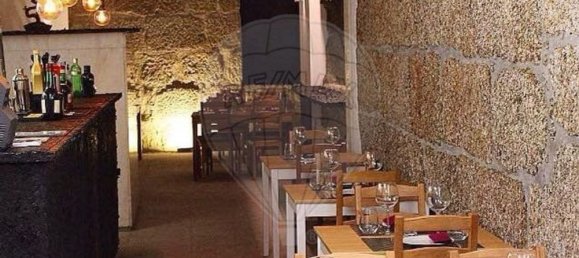 Propriété commerciale à Guimaraes, Portugal 250m² No. 62490 3