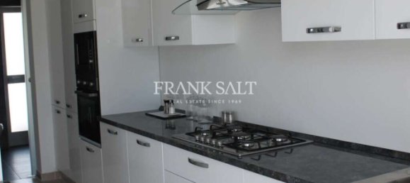 3 bedrooms Penthouse in Sliema, Malta No. 9139 22