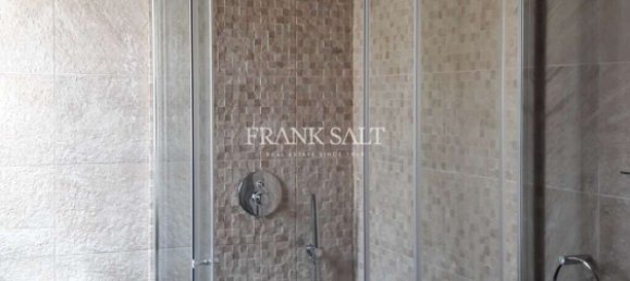 3 bedrooms Penthouse in Sliema, Malta No. 9139 19