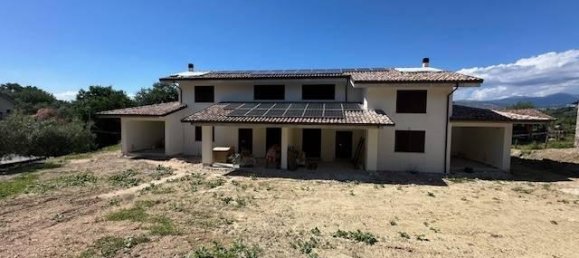 4غرفة فيلا في Frosinone, Italy رقم 147325 2