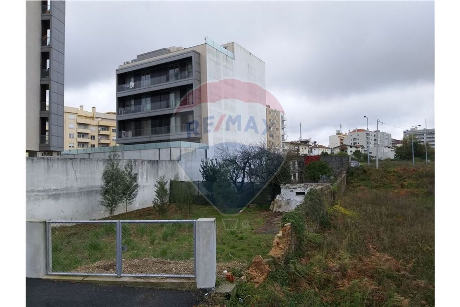 Terreno em São João da Madeira, Portugal 815 m² N.º 67897
