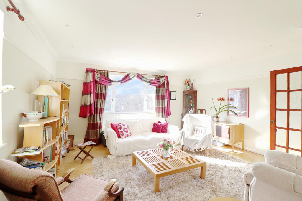 2 bedrooms Apartment in Beckenham, United Kingdom No. 870