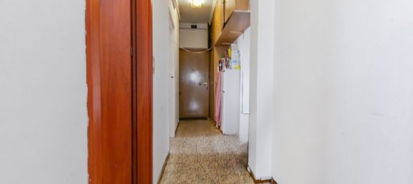 3 rooms Apartment in Milan, Italy No. 241618 2