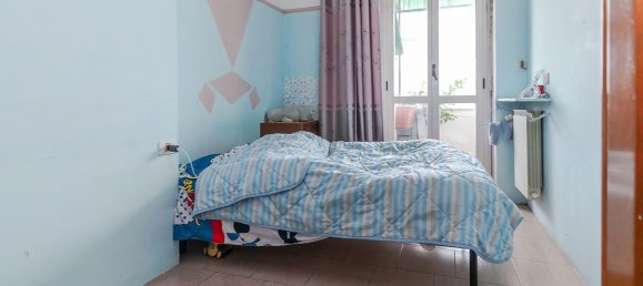 3 rooms Apartment in Milan, Italy No. 241618 9