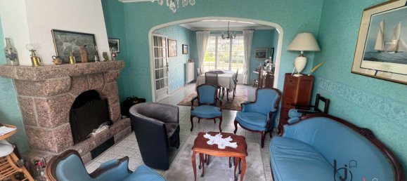 4 Schlafzimmer Haus in Saint-Berthevin, France, Nr. 357871 3