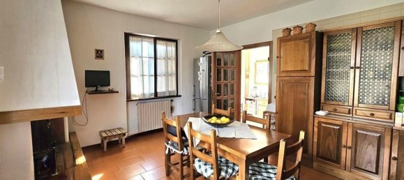 7 rooms Apartment in Massa, Italy No. 178254 6