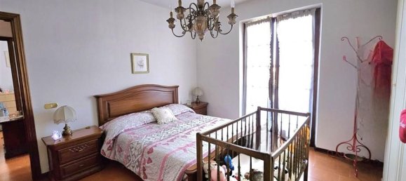 7 rooms Apartment in Massa, Italy No. 178254 11