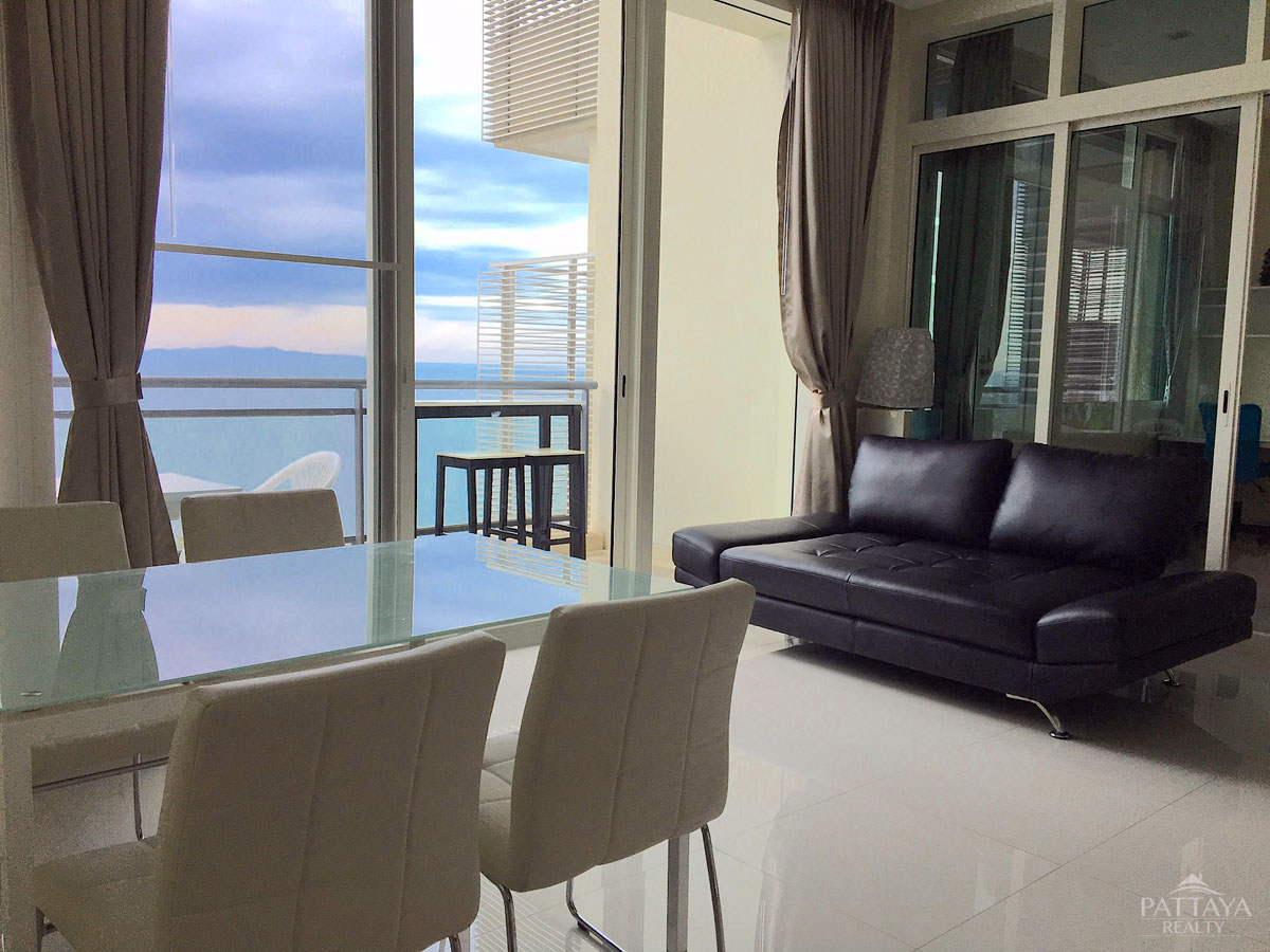 4 bedrooms Condo in Pattaya, Thailand No. 783