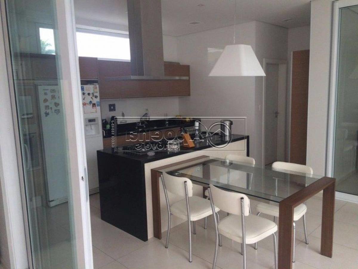 4 bedrooms House in Sao Paulo, Brazil No. 585058