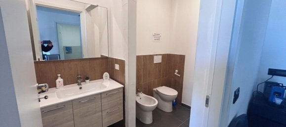 Büro in Sant'Ilario d'Enza, Italy 220m², Nr. 150469 9