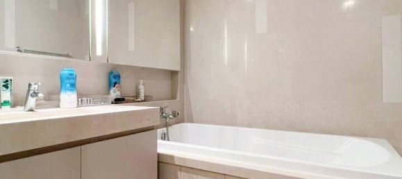 3 bedrooms Condo in Bangkok, Thailand No. 16458 6