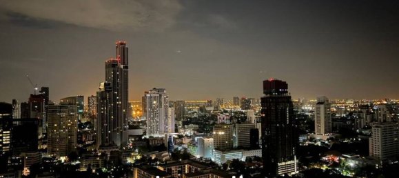 3 bedrooms Condo in Bangkok, Thailand No. 16458 8