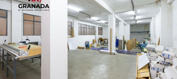 360m² Commercial property in Granada, Spain No. 24413 15