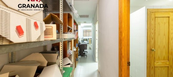 360m² Commercial property in Granada, Spain No. 24413 25