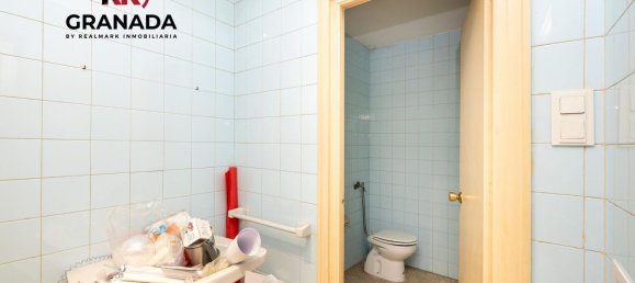 360m² Commercial property in Granada, Spain No. 24413 27