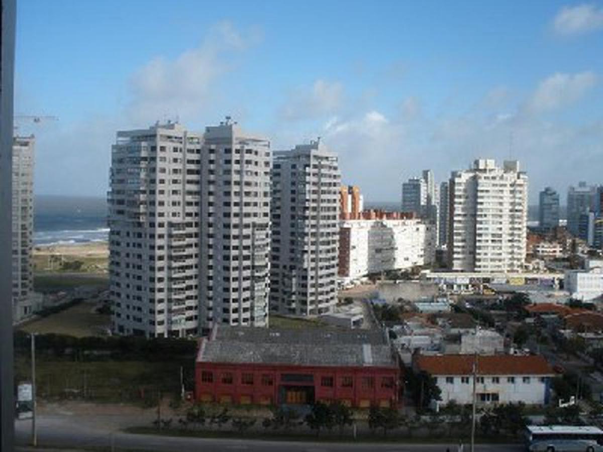 2 bedrooms Apartment in Maldonado, Uruguay No. 9324