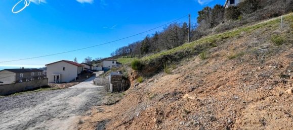 562m² Land in Pomeys, France No. 78079 3