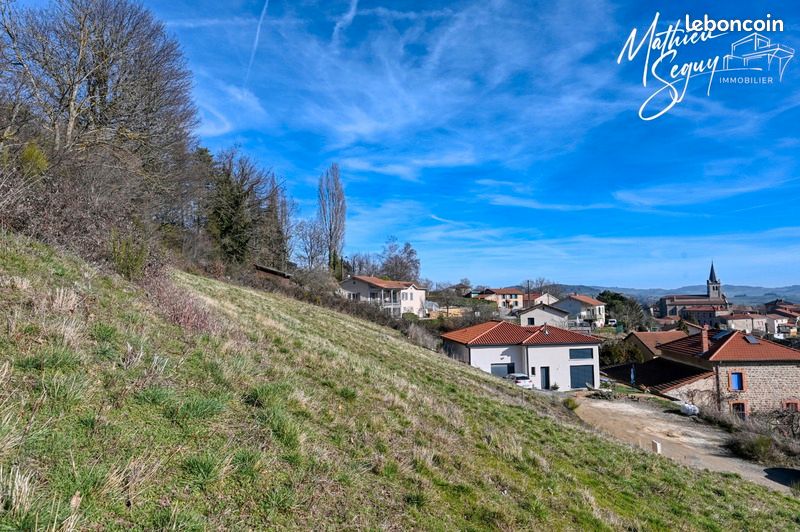 562m² Land in Pomeys, France No. 78079