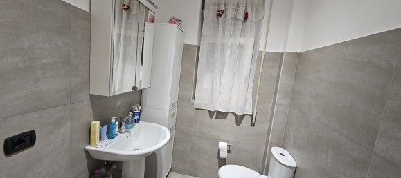 4-salle Appartement à Misterbianco, Italy No. 111817 8