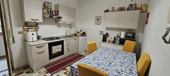 4-salle Appartement à Misterbianco, Italy No. 111817 3