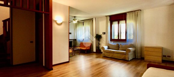 3 bedrooms Apartment in Udine, Italy No. 171596 6