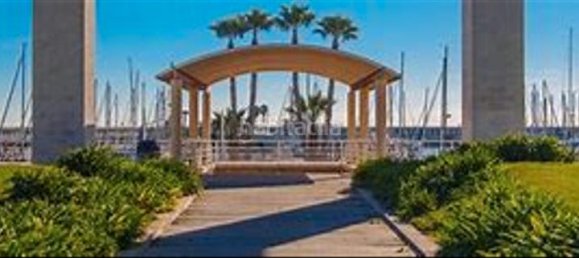 Apartamento de 3 dormitorios en Mataró, Spain No. 141184 10