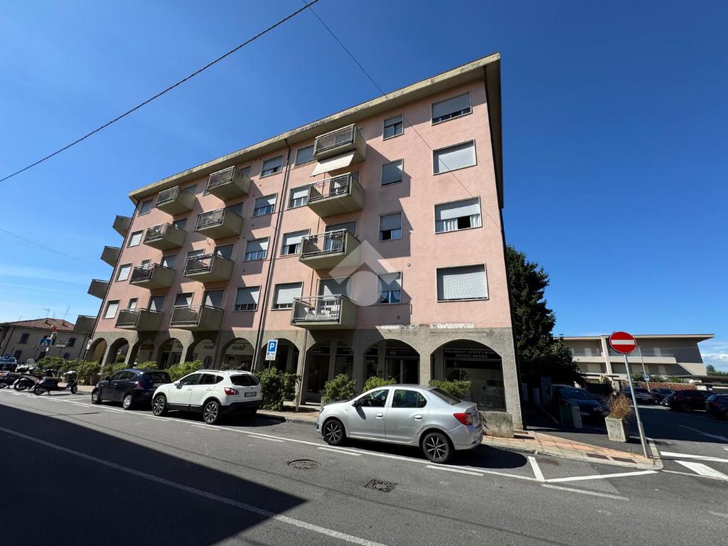 Квартира с 2 спальнями в Брембате ди Сопра, Италия № 340344