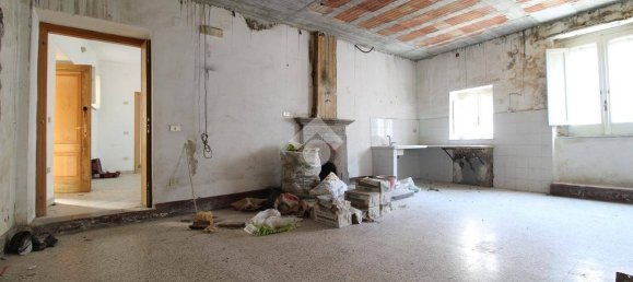 6 bedrooms Apartment in Torraca, Italy No. 283898 7