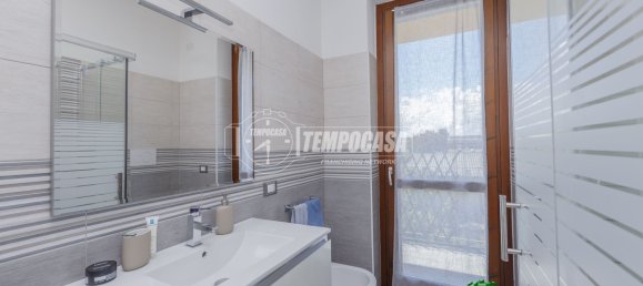 2 bedrooms Apartment in Piacenza, Italy No. 348692 8