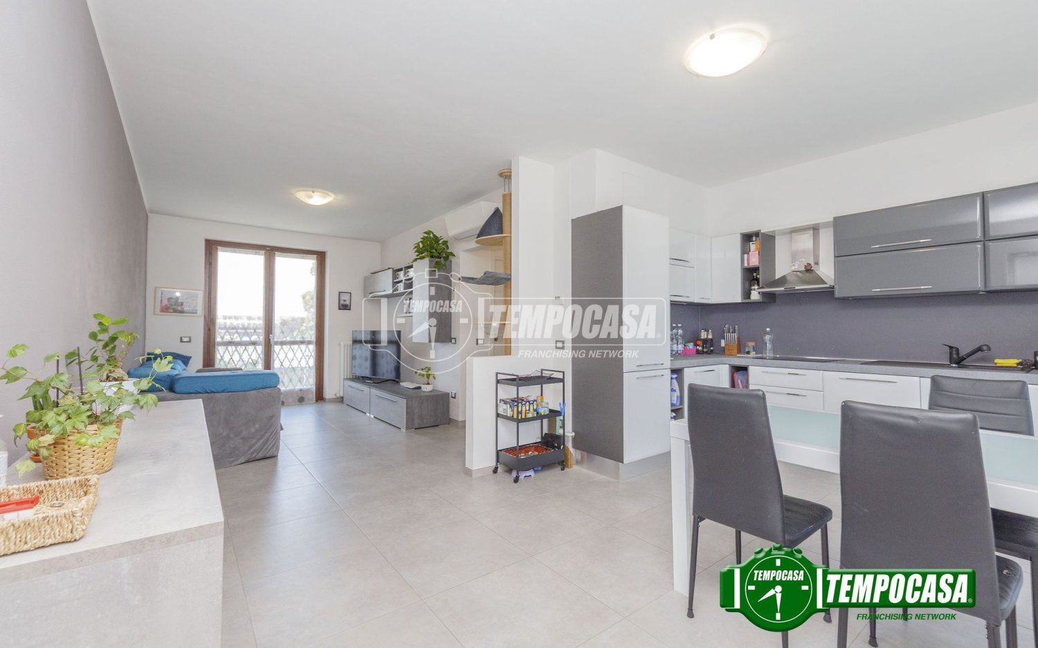 2 bedrooms Apartment in Piacenza, Italy No. 348692