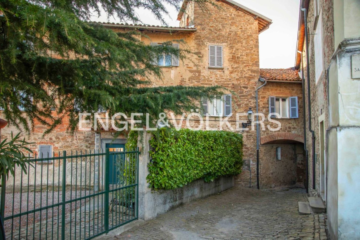 6 bedrooms House in Sale San Giovanni, Italy No. 68726