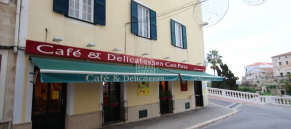 Коммерческая недвижимость с 8 спальнями в Маон, Испания № 189 7